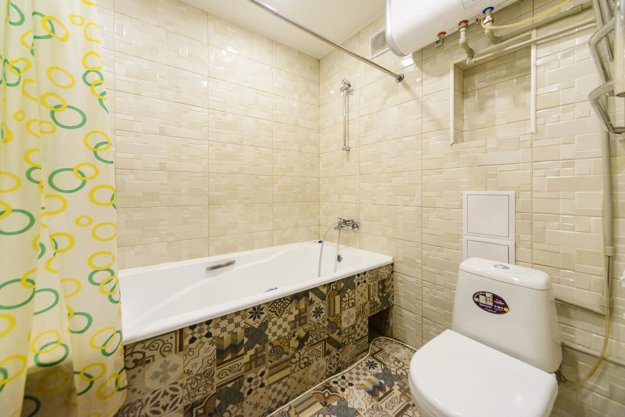 Apartment On Hryhoriia Chuprynky Kiev Extérieur photo